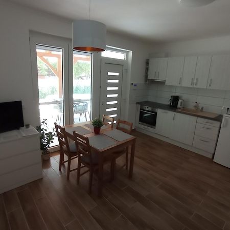 Relax Apartment Fonyód エクステリア 写真