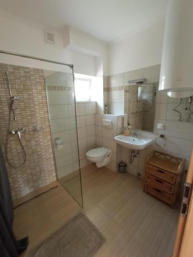 Relax Apartment Fonyód エクステリア 写真