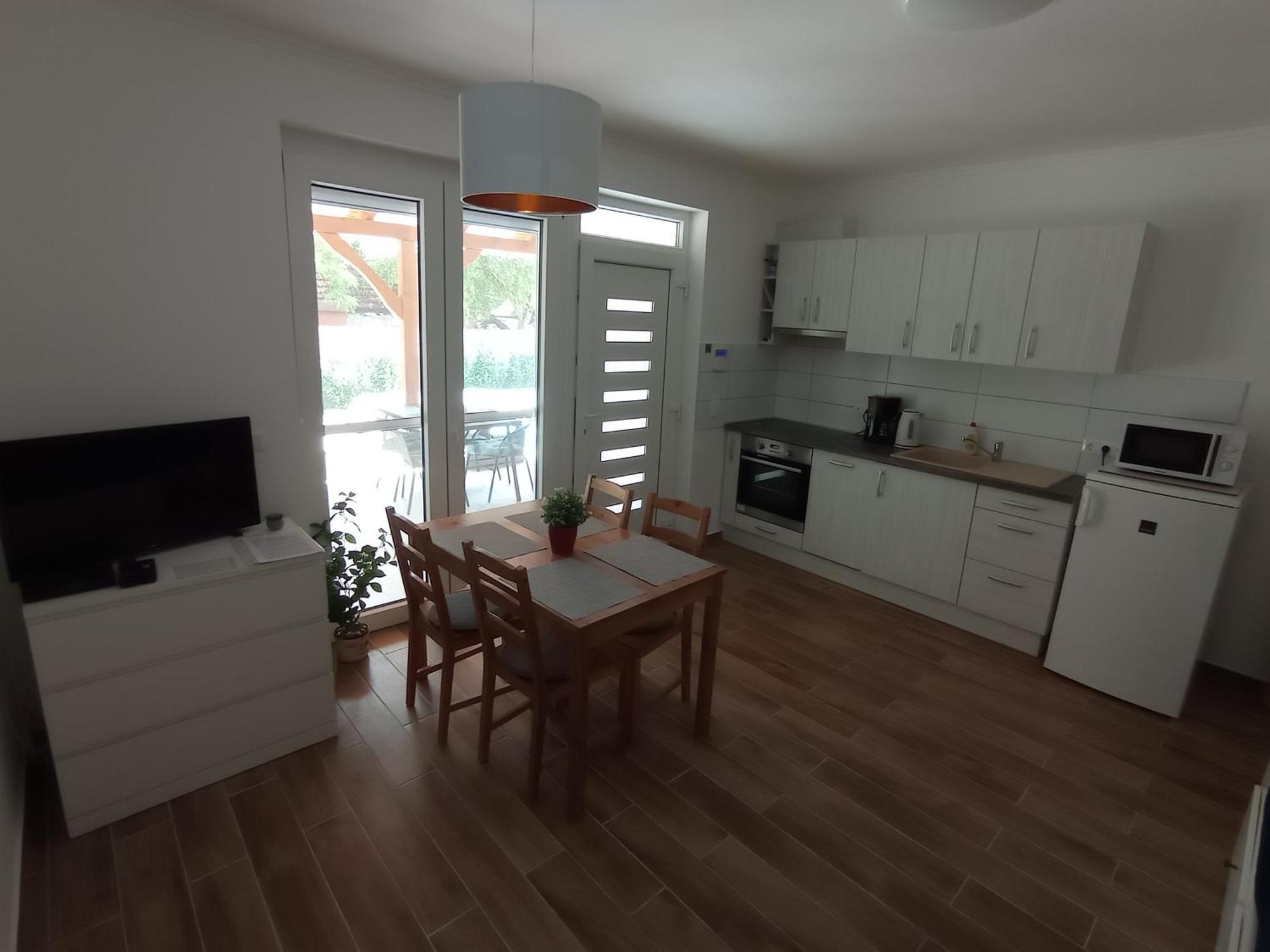 Relax Apartment Fonyód エクステリア 写真
